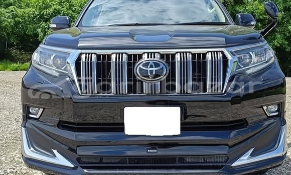 কিনুন ব্যবহৃত Toyota গাড়ী