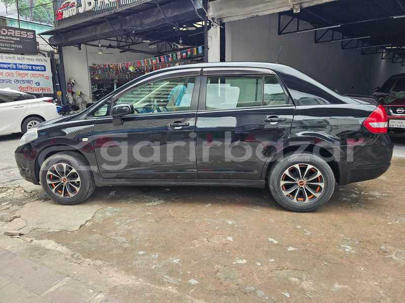 Big with watermark nissan tiida dhaka dhaka 91298