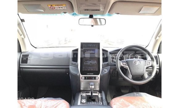 Buy Import 2019 Toyota Land Cruiser in Import - Dubai, Bandarban Buy Import 2019 Toyota Land Cruiser in Import - Dubai, Bandarban