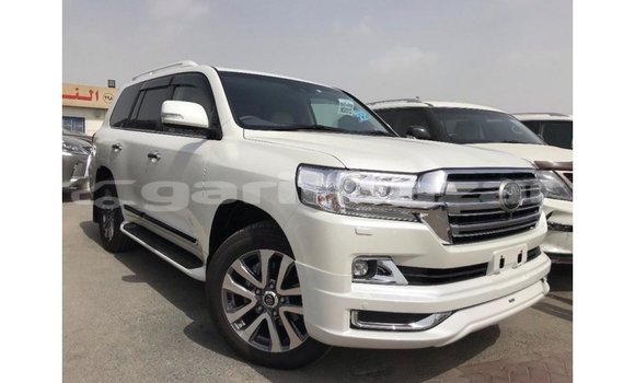 Buy Import 2018 Toyota Land Cruiser in Import - Dubai, Bandarban Buy Import 2018 Toyota Land Cruiser in Import - Dubai, Bandarban