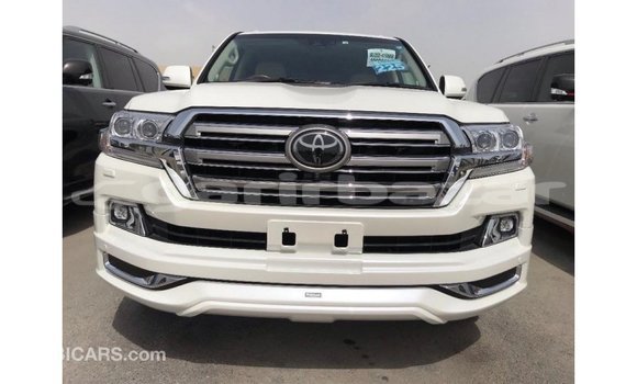 Buy Import 2018 Toyota Land Cruiser in Import - Dubai, Bandarban Buy Import 2018 Toyota Land Cruiser in Import - Dubai, Bandarban