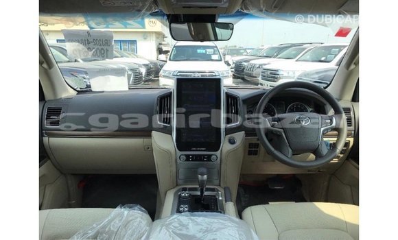 Buy Import 2019 Toyota Land Cruiser in Import - Dubai, Bandarban Buy Import 2019 Toyota Land Cruiser in Import - Dubai, Bandarban