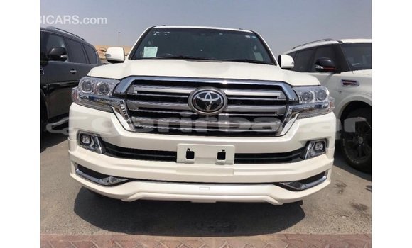 কেনা আমদানি Toyota Land Cruiser White গাড়ী মধ্যে ইম্পোর্ট - দুবাই মধ্যে Bandarban কেনা আমদানি Toyota Land Cruiser White গাড়ী মধ্যে ইম্পোর্ট - দুবাই মধ্যে Bandarban