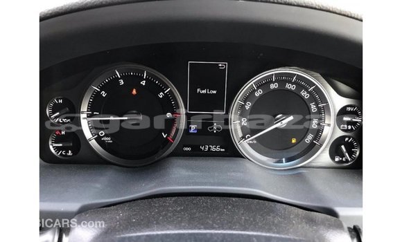 কেনা আমদানি Toyota Land Cruiser White গাড়ী মধ্যে ইম্পোর্ট - দুবাই মধ্যে Bandarban কেনা আমদানি Toyota Land Cruiser White গাড়ী মধ্যে ইম্পোর্ট - দুবাই মধ্যে Bandarban