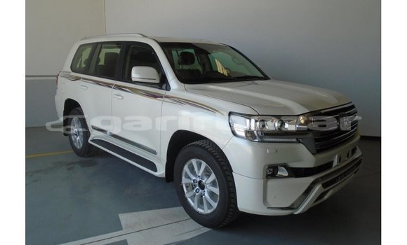 কেনা আমদানি Toyota Land Cruiser White গাড়ী মধ্যে ইম্পোর্ট - দুবাই মধ্যে Bandarban কেনা আমদানি Toyota Land Cruiser White গাড়ী মধ্যে ইম্পোর্ট - দুবাই মধ্যে Bandarban