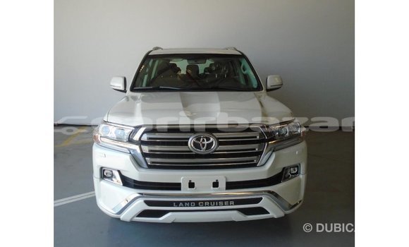 কেনা আমদানি Toyota Land Cruiser White গাড়ী মধ্যে ইম্পোর্ট - দুবাই মধ্যে Bandarban কেনা আমদানি Toyota Land Cruiser White গাড়ী মধ্যে ইম্পোর্ট - দুবাই মধ্যে Bandarban