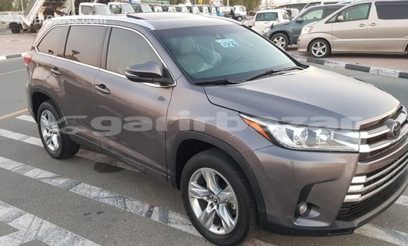 Buy Import 2017 Toyota Highlander in Import - Dubai, Bandarban Buy Import 2017 Toyota Highlander in Import - Dubai, Bandarban