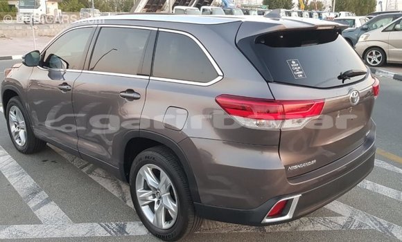 Buy Import 2017 Toyota Highlander in Import - Dubai, Bandarban Buy Import 2017 Toyota Highlander in Import - Dubai, Bandarban