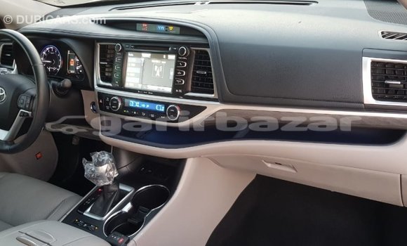 Buy Import 2017 Toyota Highlander in Import - Dubai, Bandarban Buy Import 2017 Toyota Highlander in Import - Dubai, Bandarban