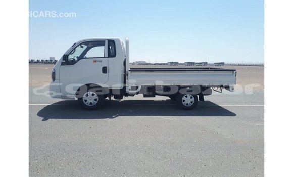 Buy Import 2019 Mercedes-Benz Carens in Import - Dubai, Bandarban Buy Import 2019 Mercedes-Benz Carens in Import - Dubai, Bandarban