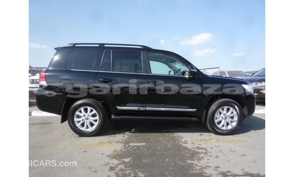 Buy Import 2019 Toyota Land Cruiser in Import - Dubai, Bandarban Buy Import 2019 Toyota Land Cruiser in Import - Dubai, Bandarban
