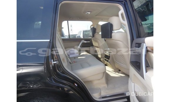Buy Import 2019 Toyota Land Cruiser in Import - Dubai, Bandarban Buy Import 2019 Toyota Land Cruiser in Import - Dubai, Bandarban