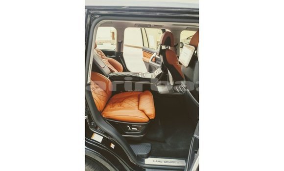 Buy Import 2019 Toyota Land Cruiser in Import - Dubai, Bandarban Buy Import 2019 Toyota Land Cruiser in Import - Dubai, Bandarban