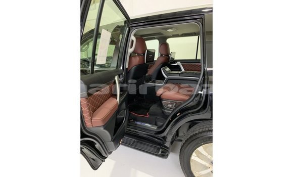 Buy Import 2019 Toyota Land Cruiser in Import - Dubai, Bandarban Buy Import 2019 Toyota Land Cruiser in Import - Dubai, Bandarban