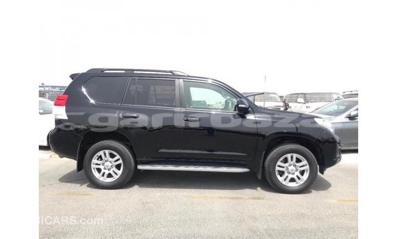 Buy Import 2013 Toyota Land Cruiser in Import - Dubai, Bandarban Buy Import 2013 Toyota Land Cruiser in Import - Dubai, Bandarban