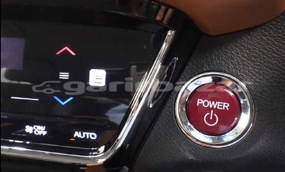 Buy Import 2014 Honda Vezel in Dhaka, Dhaka Buy Import 2014 Honda Vezel in Dhaka, Dhaka