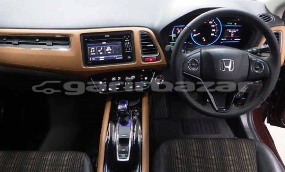 Buy Import 2014 Honda Vezel in Dhaka, Dhaka Buy Import 2014 Honda Vezel in Dhaka, Dhaka